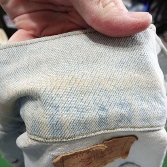 VINTAGE LEVI'S USA MADE MOTLEY CRUE DENIM JEAN BATTLE VEST WOMENS 14 21X22.5 - Picture 14 of 16